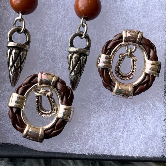 Western Style Earrings 2 Pairs - Picture 4 of 7